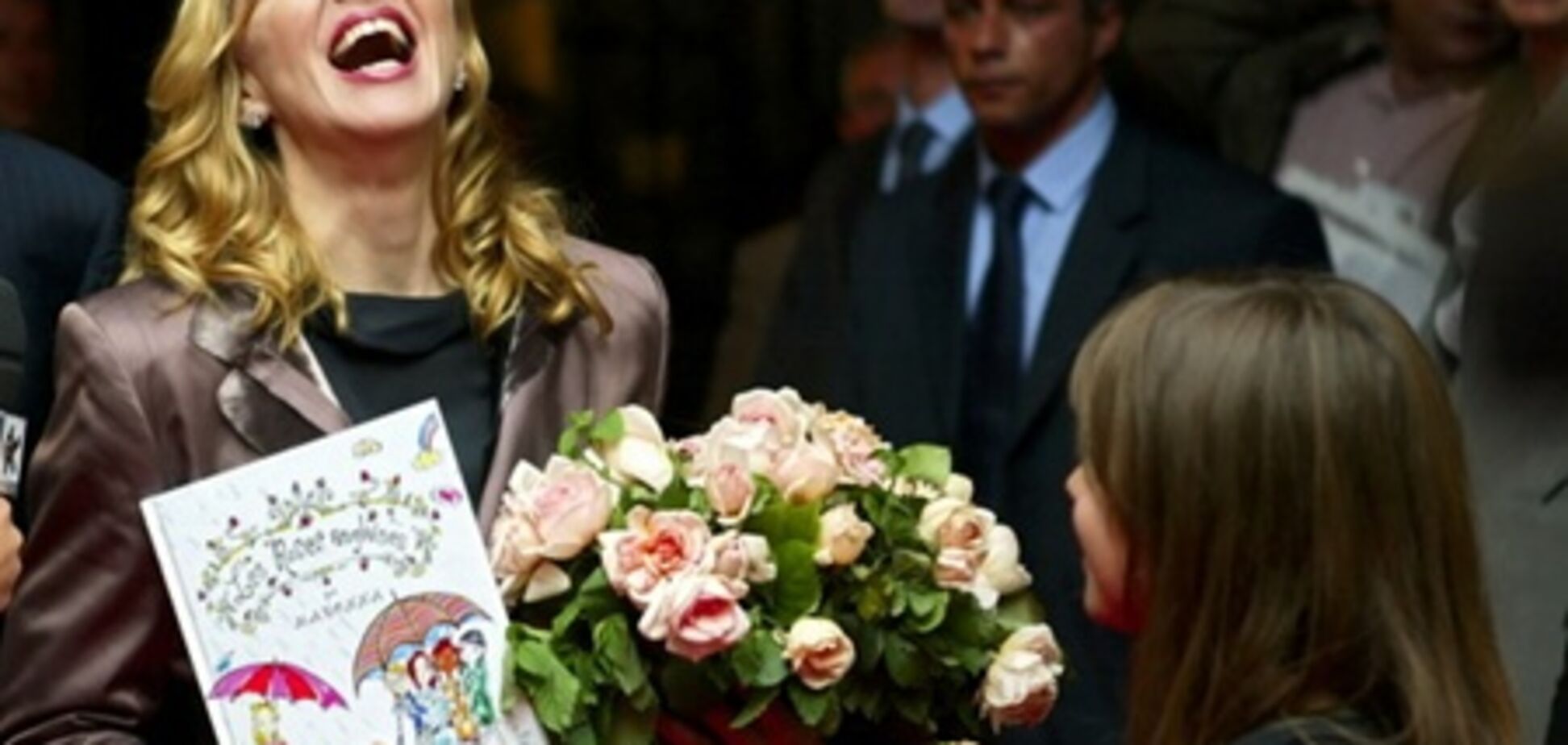 Для Мадонни в Києві вирощують тисячі троянд