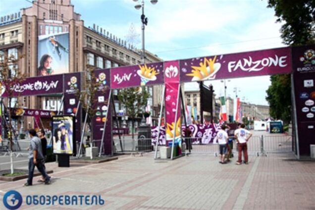 УЕФА критиковала Киев за несанкционированную торговлю