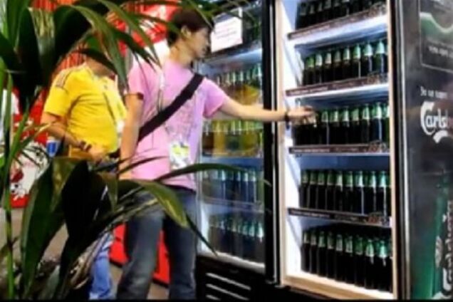 Евро-2012: как опустошить холодильник с пивом за 3 минуты