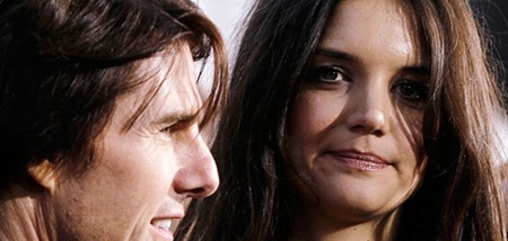 Том Круз контролировал каждый аспект жизни Кэти Холмс