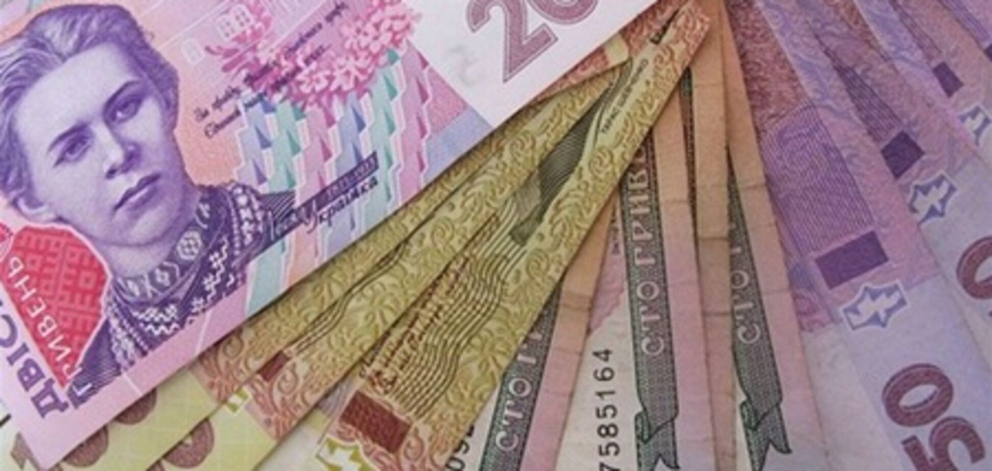 Тенденция к гривневой девальвации сохранится - эксперт