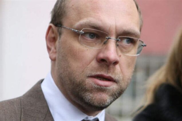 К больнице Тимошенко стянули милицию - Власенко  