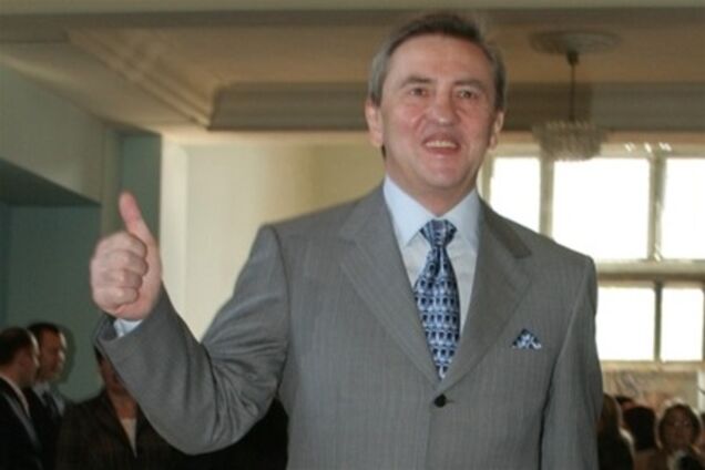 Черновецький відсудив у домробітниці 20 тис.грн