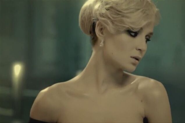 Поліна Гагаріна здивувала несмаком та плоскістю грудей