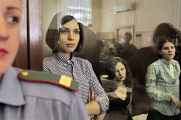 Перевод названия Pussy Riot шокировал всех присутствующих в суде