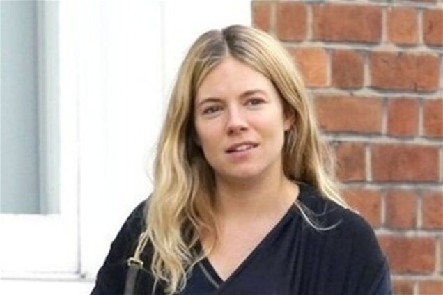 Сиенна Миллер показала первенца. Фото