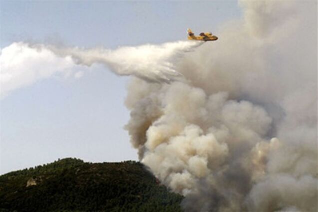 С испанского курорта из-за лесных пожаров эвакуировали тысячу человек