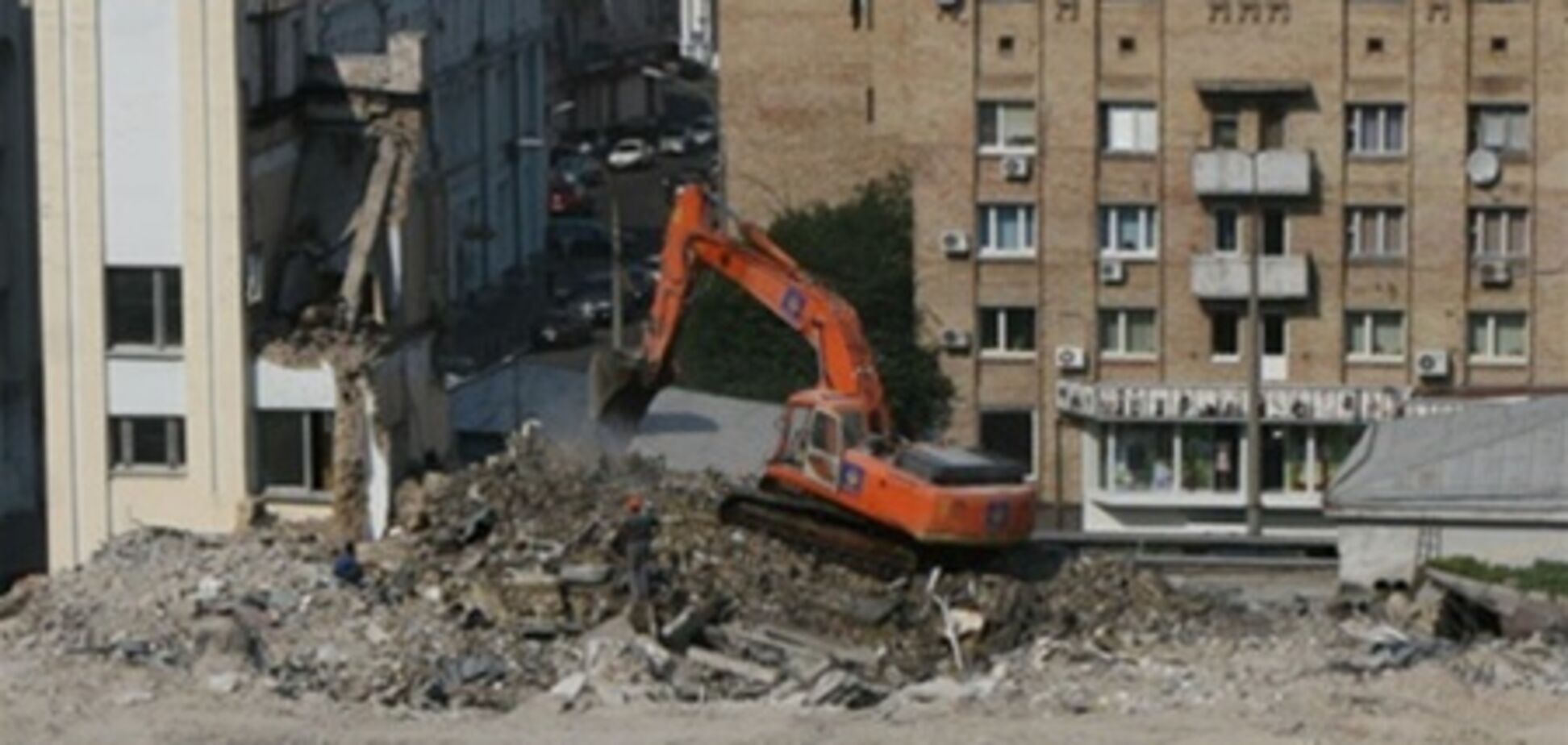 Фабрика 'Юность' превращается...