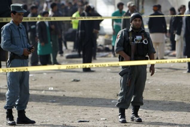 Смертники влаштували серію вибухів в Афганістані: 36 загиблих