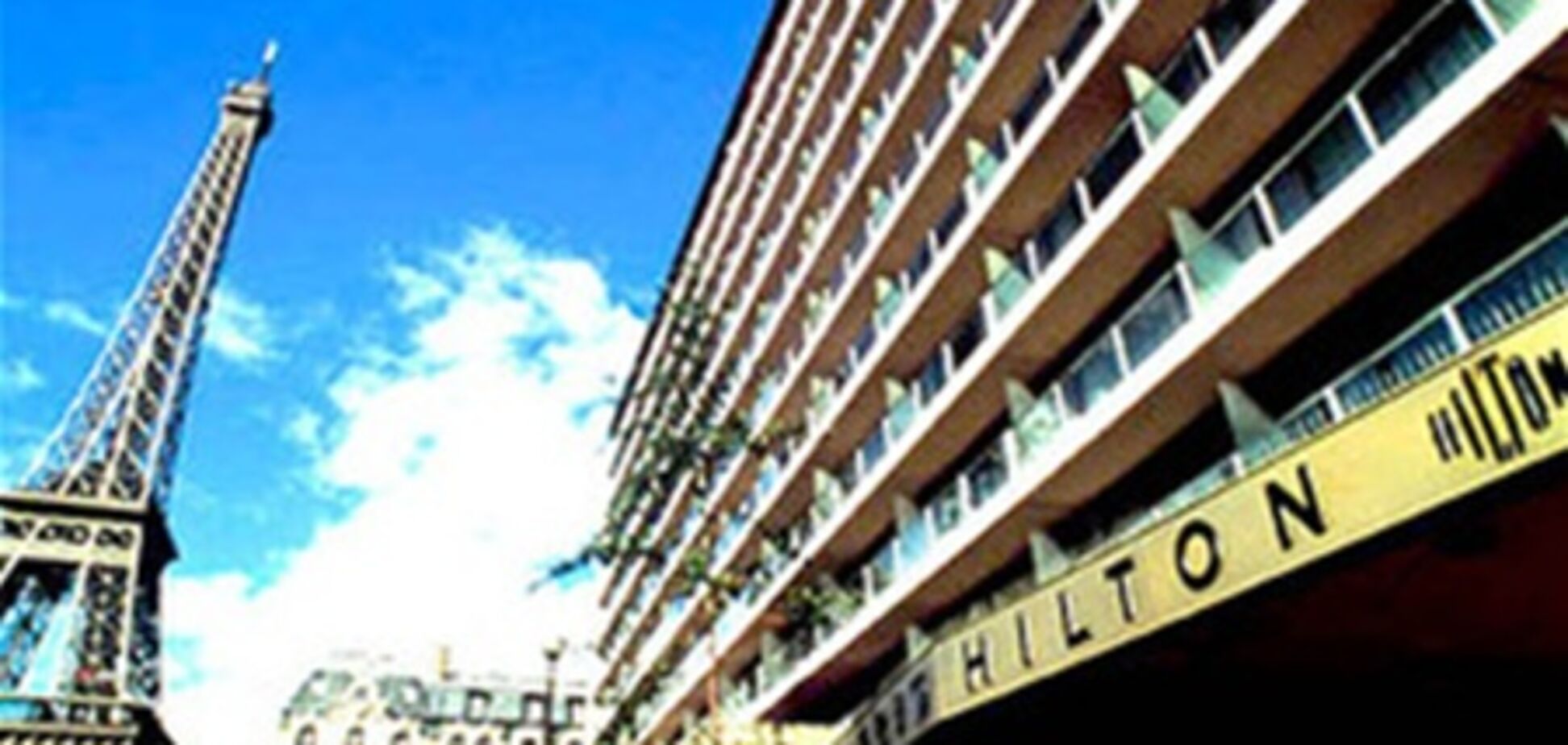 Сеть Hilton лишилась единственного отеля в Париже