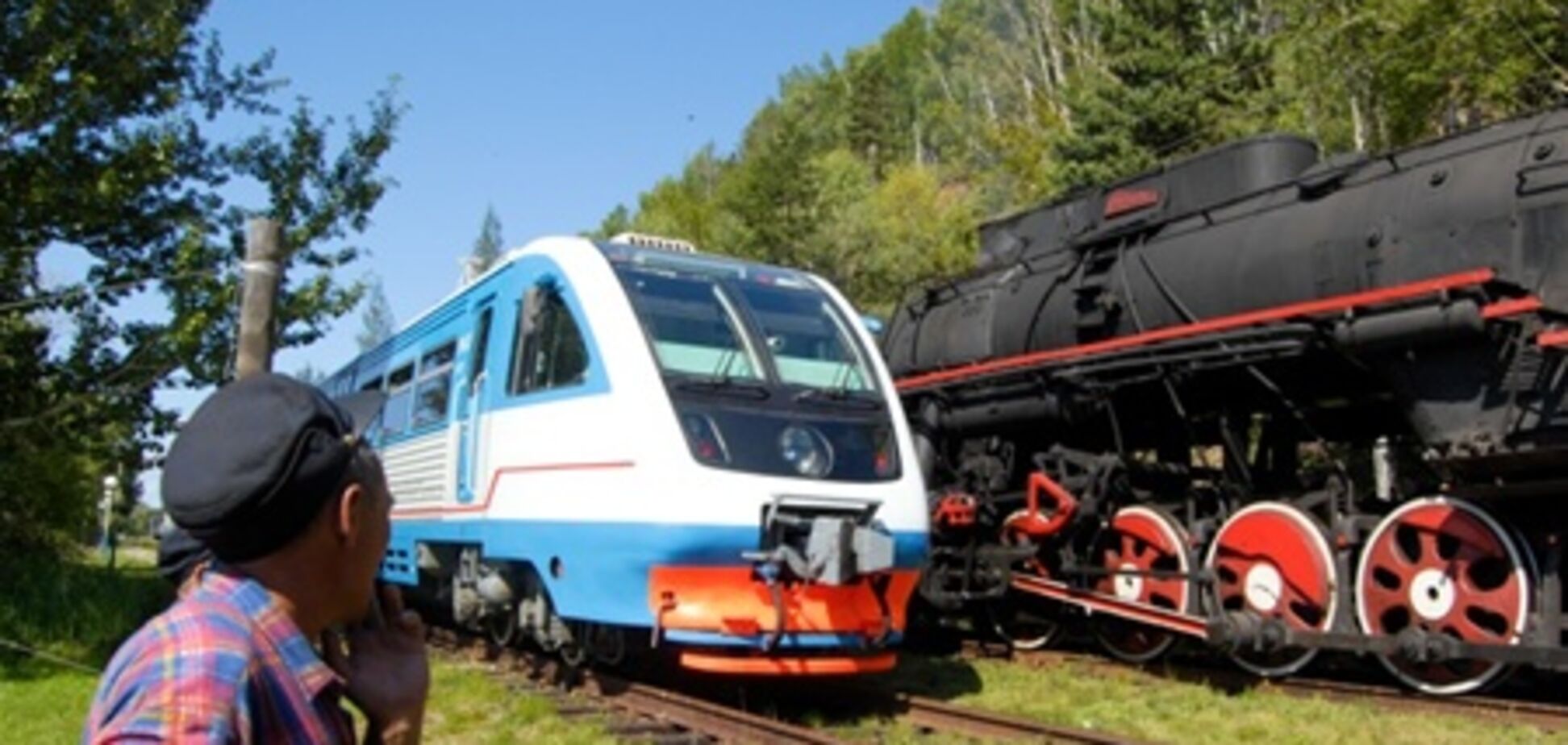 Скорый поезд в Германии тащили паровозом