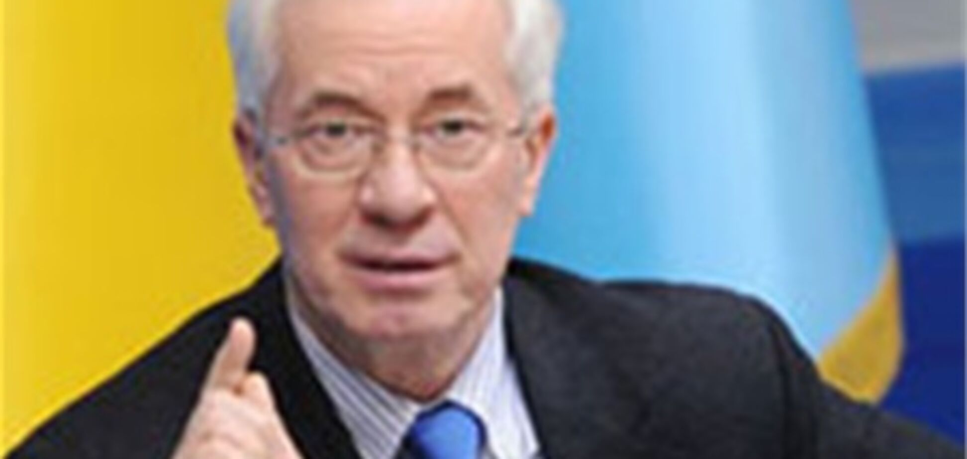 Азаров пообещал украинцам, что сахар не подорожает