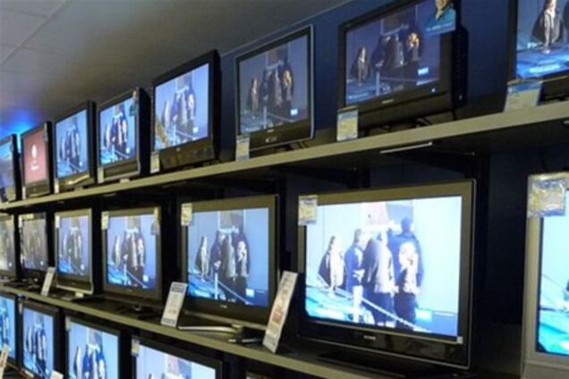 Украинское ТВ не станет полностью русскоязычным, заверили у Януковича