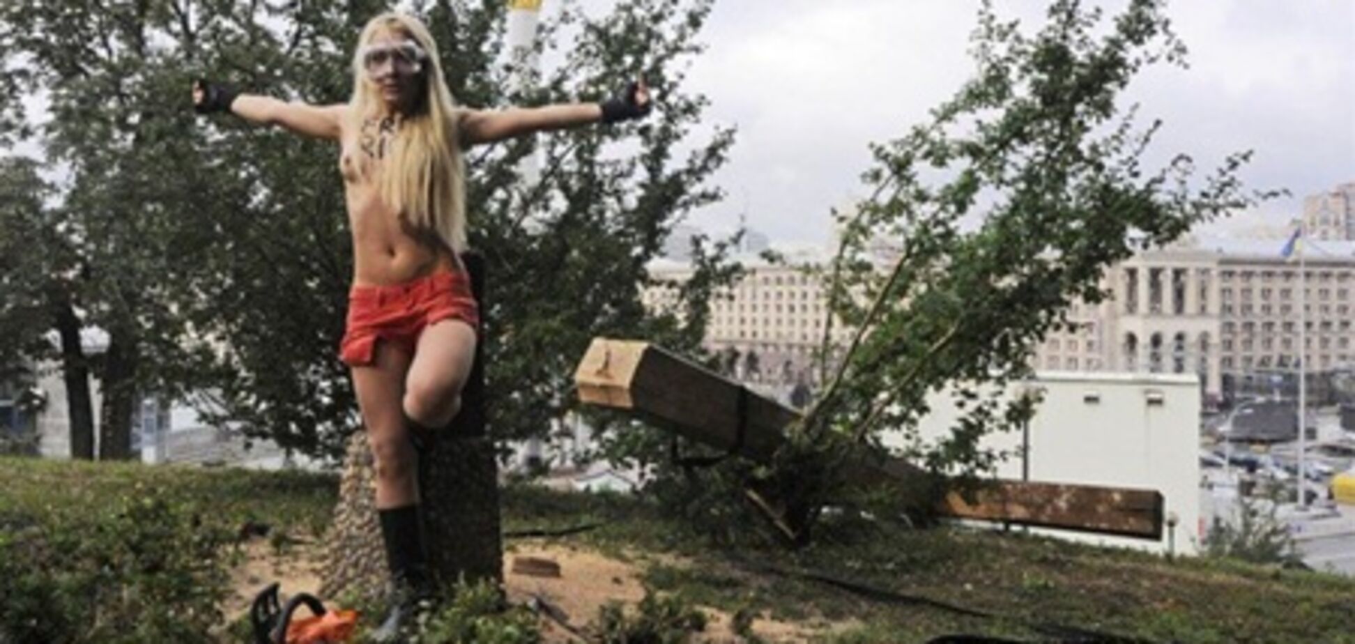 Femen и крест: возбуждено уголовное дело