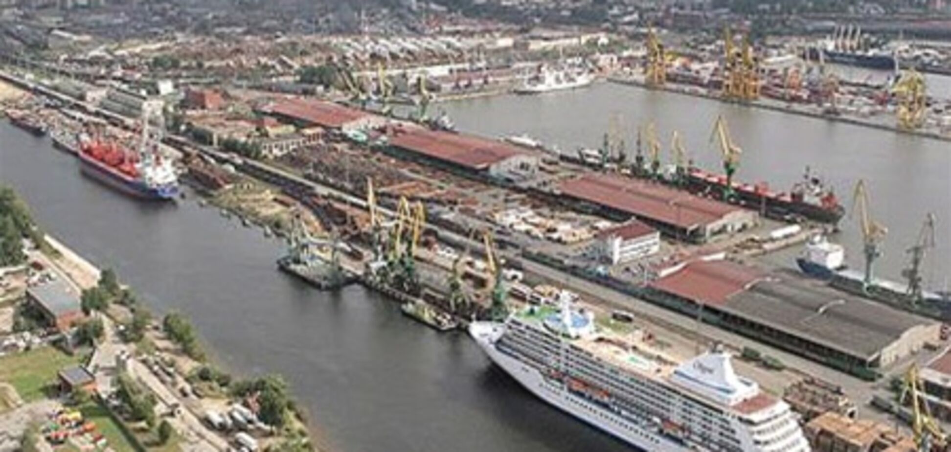 Мининфраструктуры предлагает передавать порты в концессию