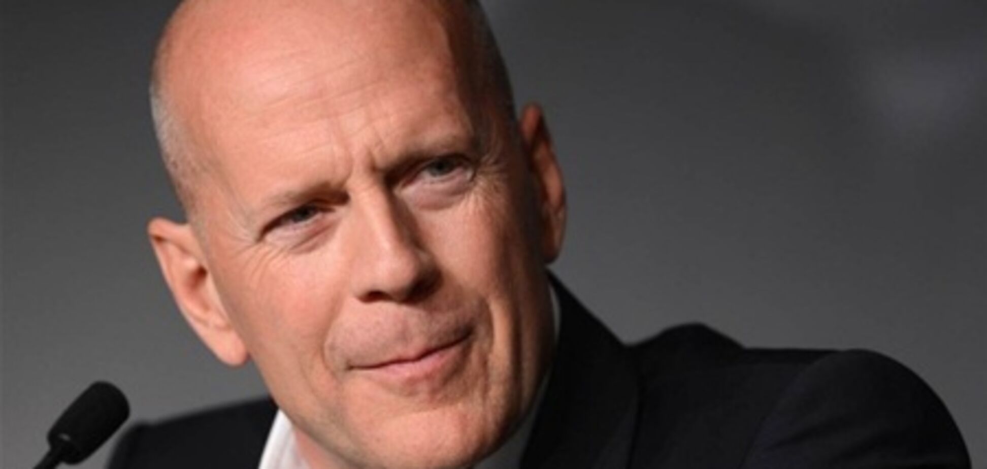 Звездные красавчики покоряют мир лысинами. Фото