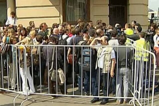 У здания суда, где приговорили Pussy Riot, задержали 50 человек