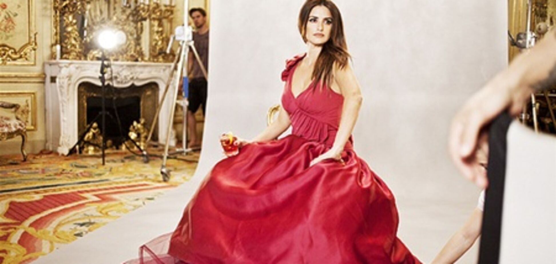 Пенелопа Круз работает над популярным календарем. Фото