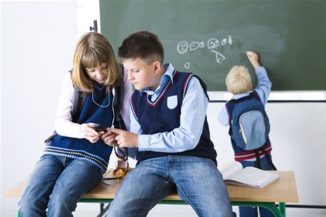 Ізраїльські батьки вимагають заборонити Wi-Fi в школах