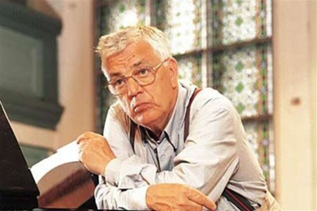 Банк угрожает Раймонду Паулсу тюрьмой