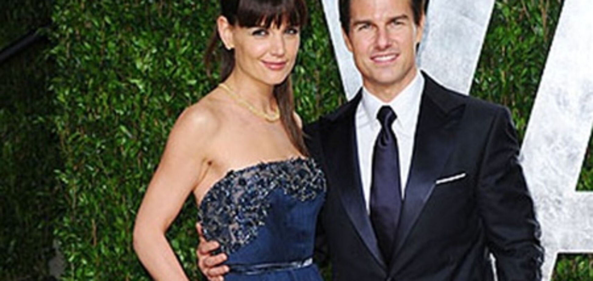 Холмс официально развелась с Крузом