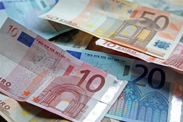 Ввезти валюту в Украину стало проще