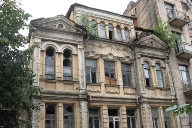 Разрушенную киевскую усадьбу Мурашко отреставрируют