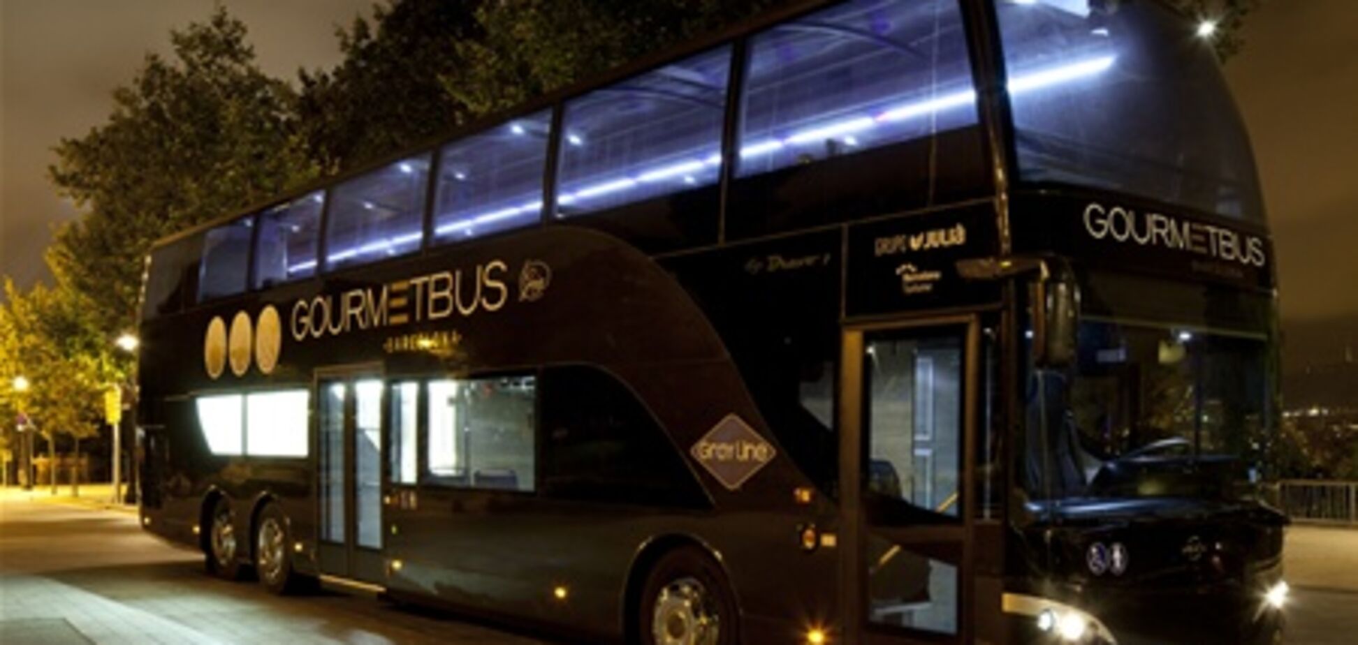 В Барселоне начали курсировать экскурсионные гурмэ-автобусы