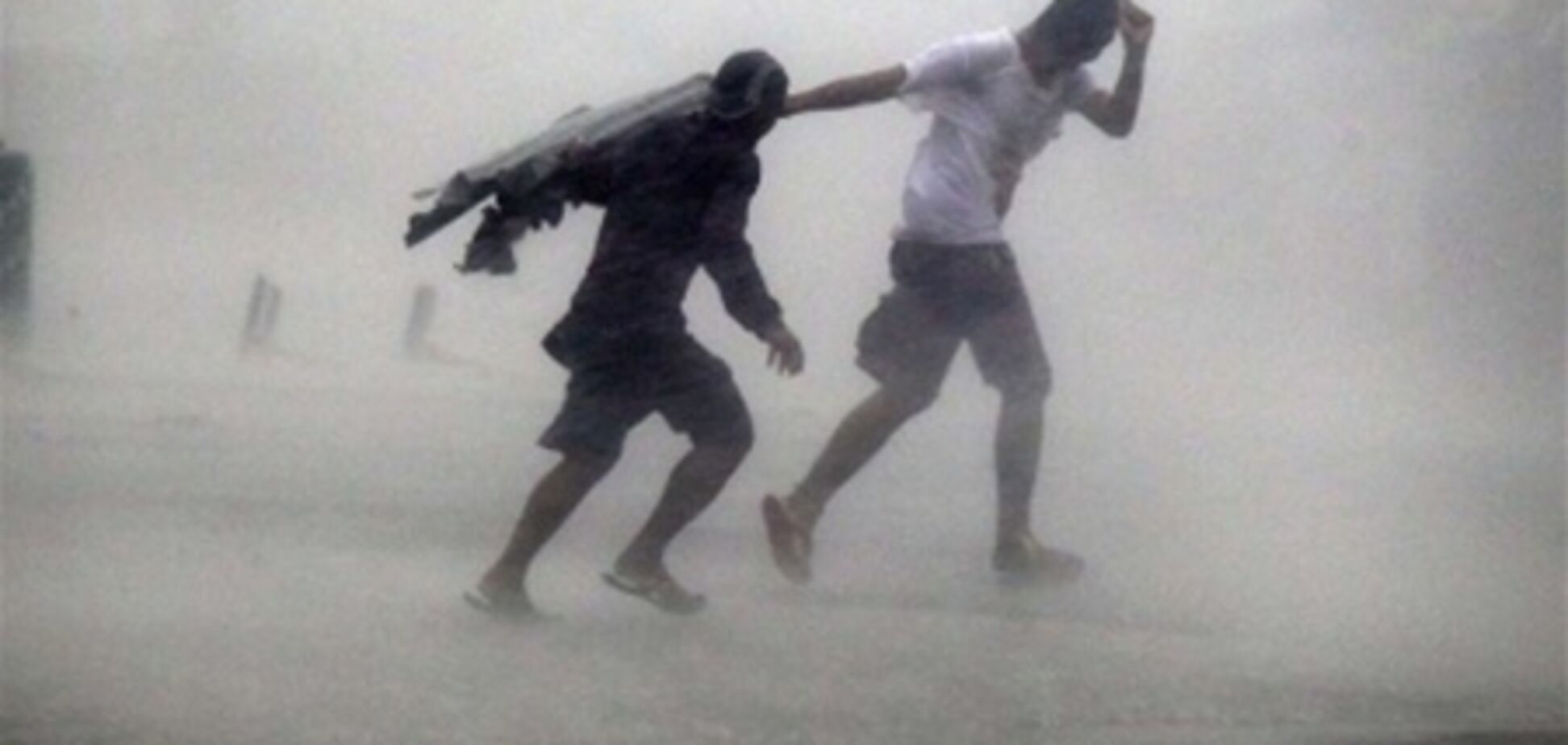 Ураган, приближающийся к США, унес первые человеческие жизни