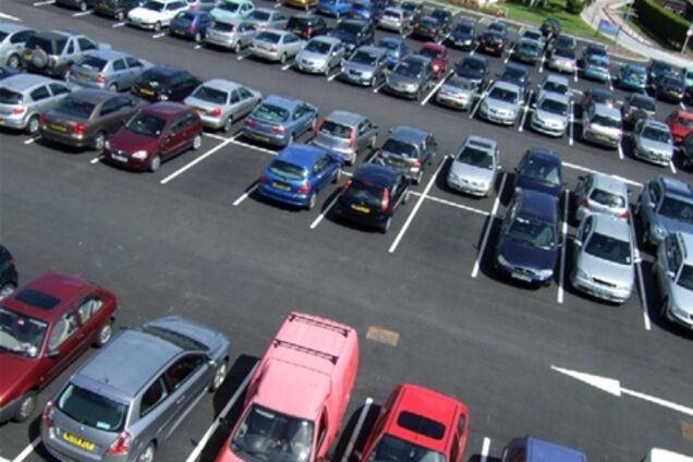 В британском Корнуолле парковочное место могут продать за 87 тысяч