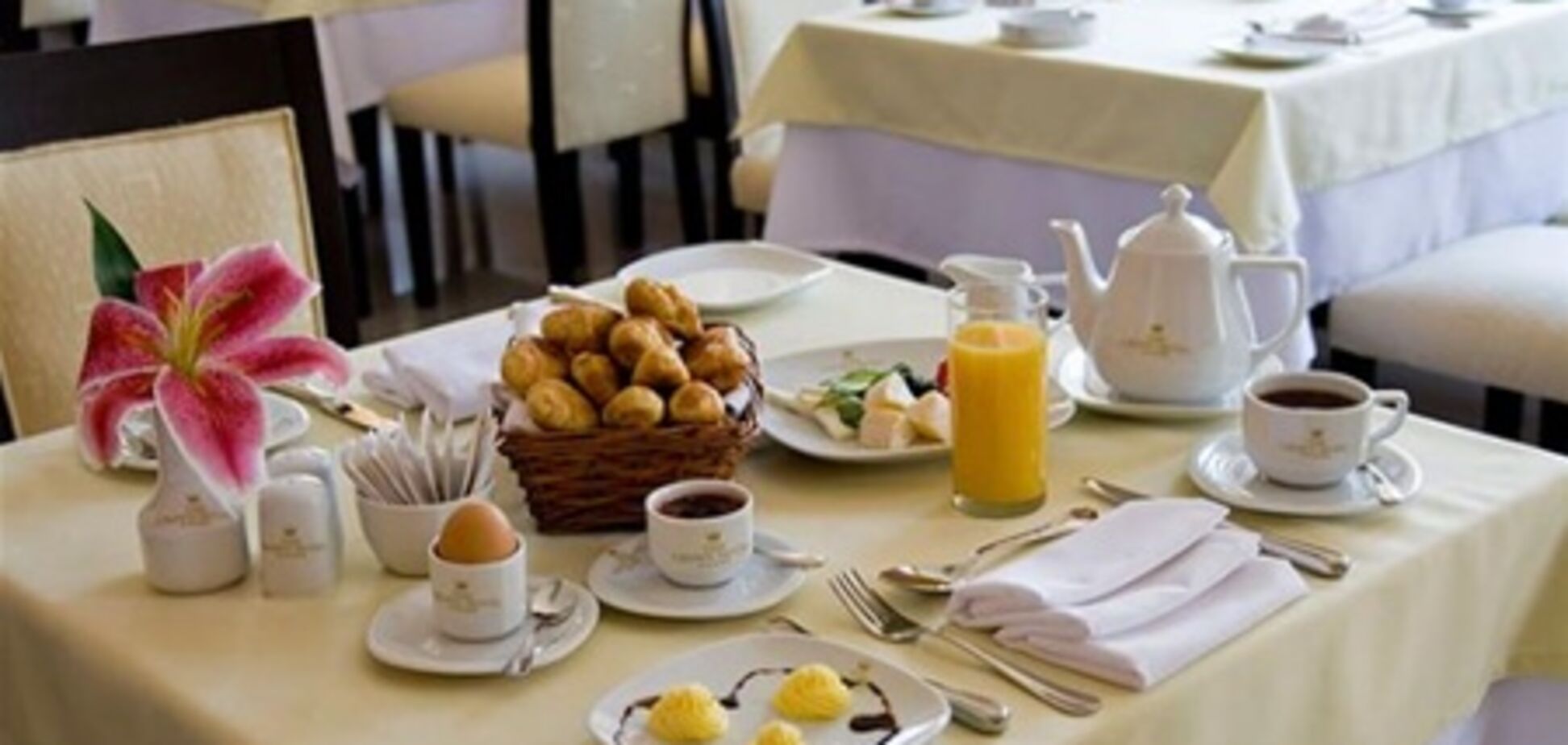 Отели США все чаще предлагают бесплатные завтраки