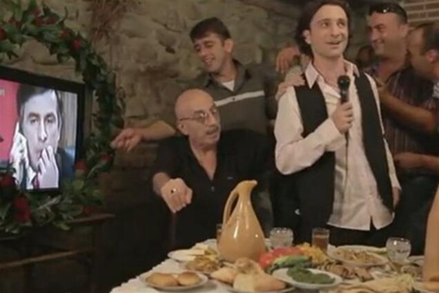 Грузины спели Саакашвили 'Давай, до свидания!'