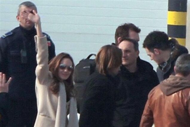 Джоли и Питт замечены во Франции. Фото