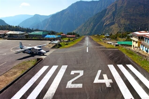 Директор аэропорта сдал взлетную полосу под дискотеку