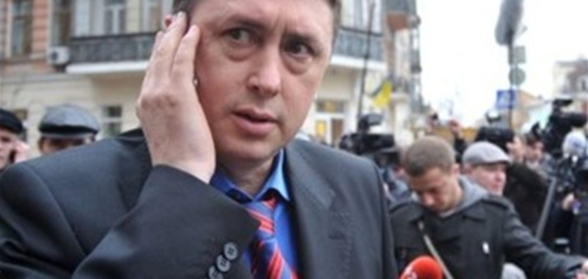 Мельниченко отбыл в США