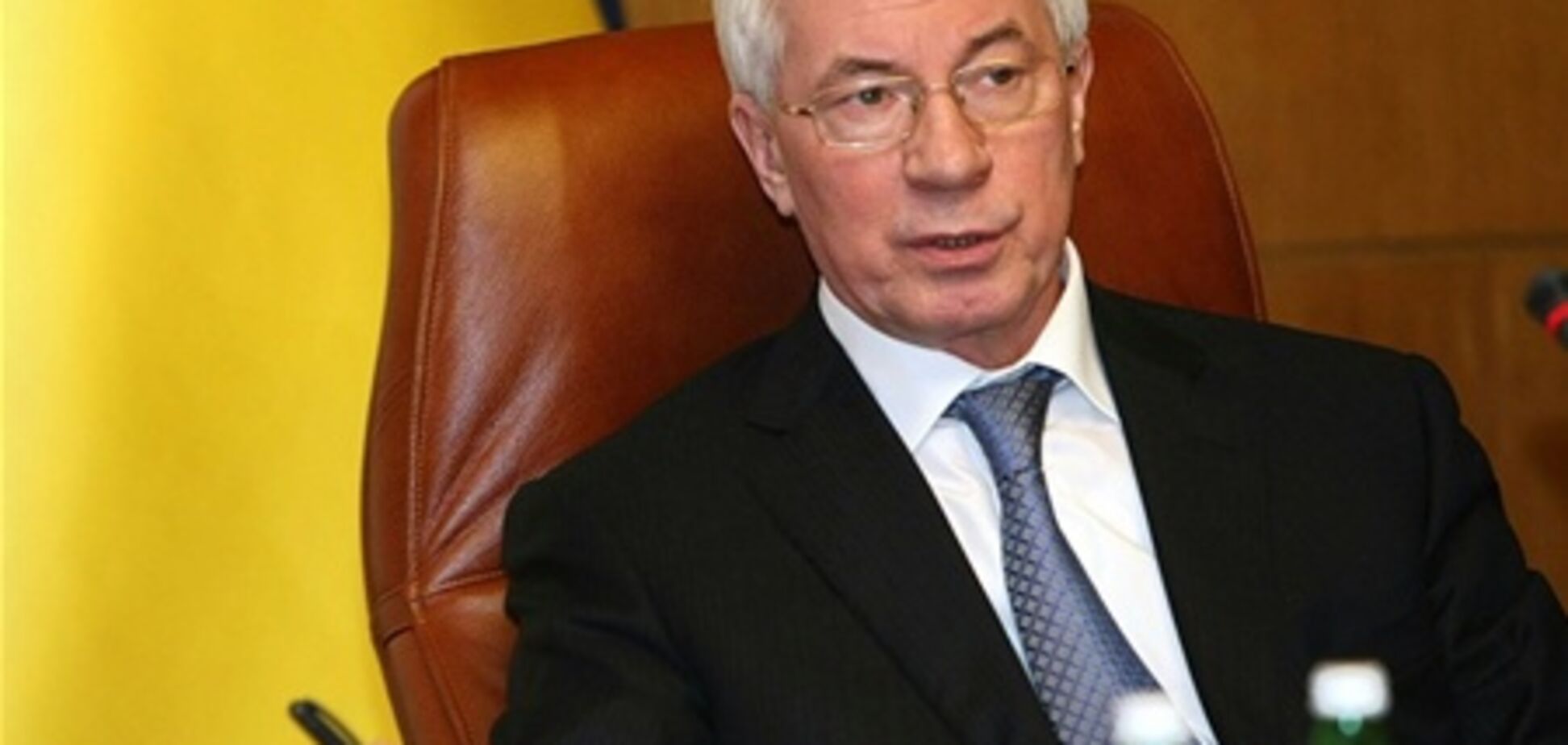 Азаров надумав відроджувати шахтарські селища та міста