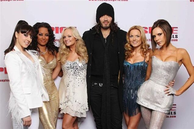 Брэнд влюбил в себя Холлиуэл. Фото