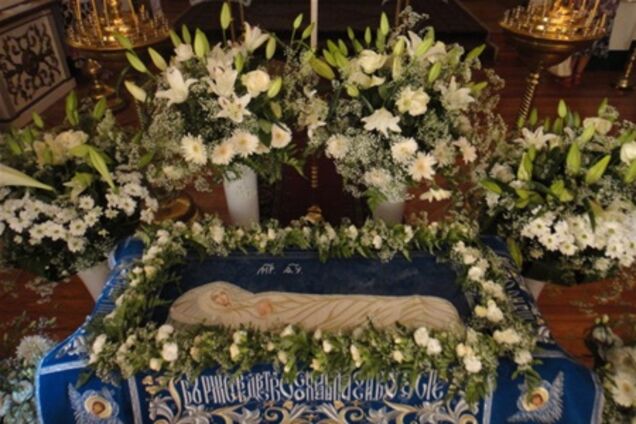 Православные празднуют Успение