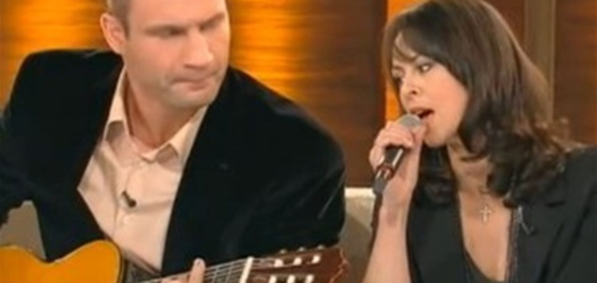 Жена Кличко споет перед боем мужа