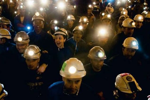 В Італії гірники закрилися в шахті на знак протесту