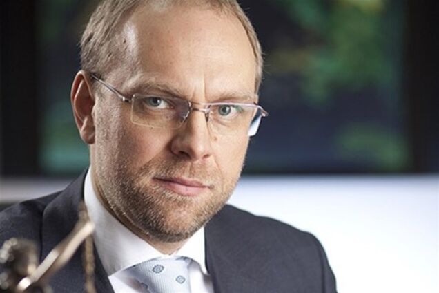 Власенко уверяет, что правительство признало нарушения в деле Тимошенко