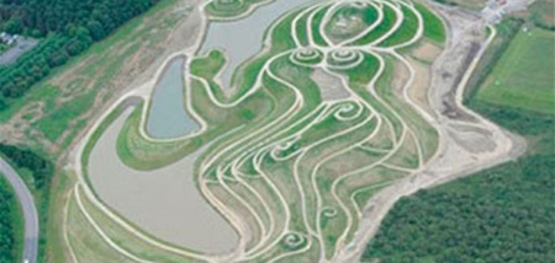 В Англії з'явилася 400-метрова жінка