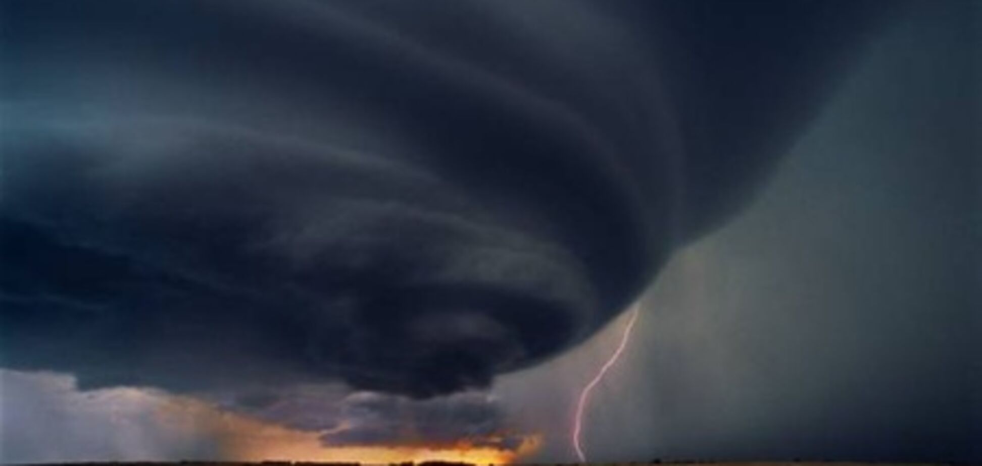 Ураган Исаак достиг побережья Луизианы