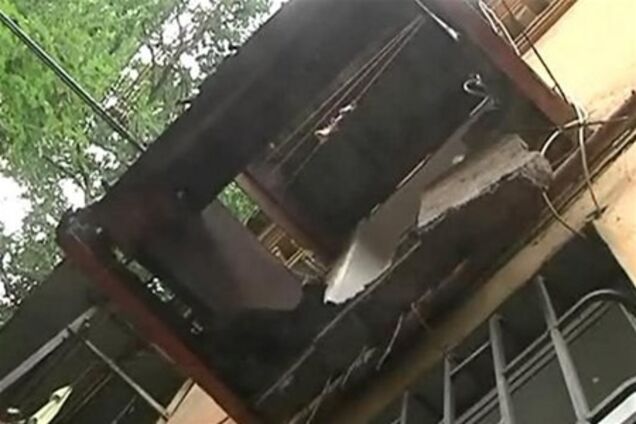 В Днепропетровске под пенсионером обвалился балкон