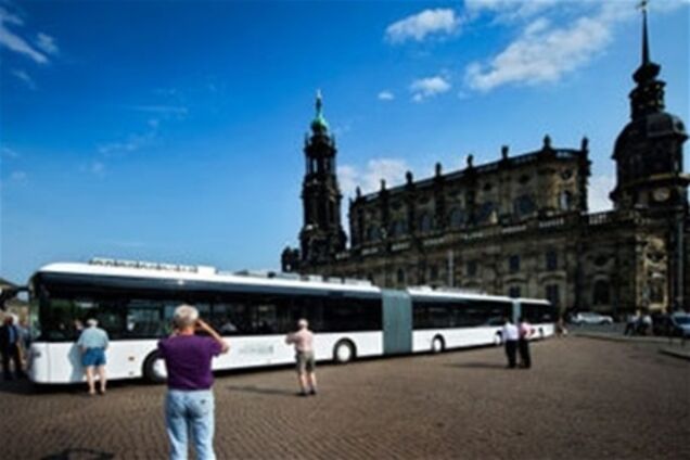 В Дрездене появился самый длинный автобус в мире