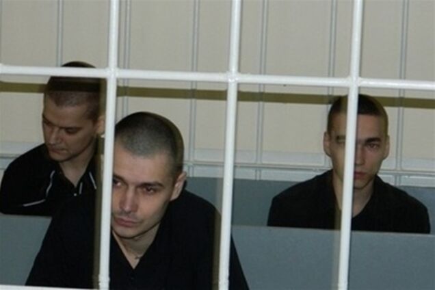 Обвиняемый в убийстве Оксаны Макар утверждает, что его пытались подкупить