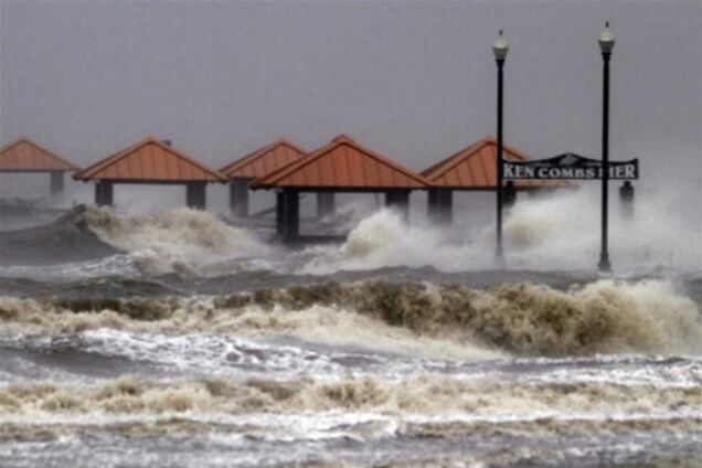 Луїзіані загрожує прорив греблі: влада евакуює населення