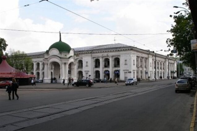 Гостиный двор на Подоле все-таки разрешили продать бизнесменам