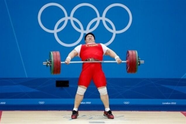 Китаянка установила мировой рекорд в тяжелой атлетике