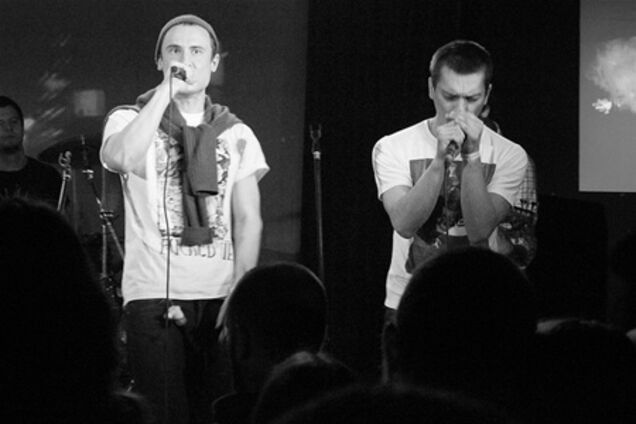 Виконавців пісні про Путіна оштрафували за хуліганство